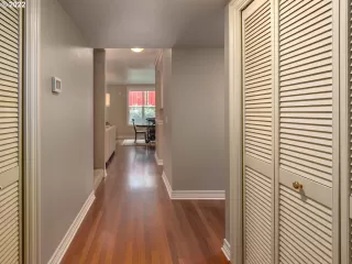 Photo #2: 22003717 Listing