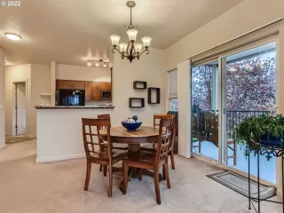 Photo #3: 22003937 Listing