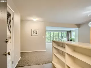 Photo #3: 22004529 Listing