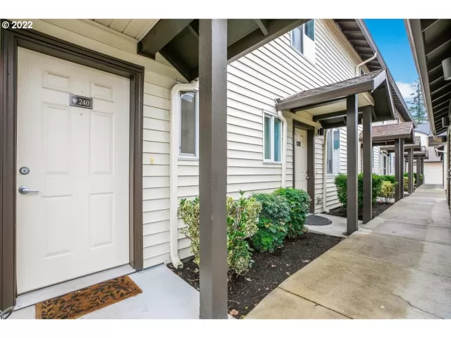 MLS: 22004678 Condo For Sale