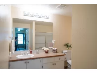 Photo #1: 22005864 Listing