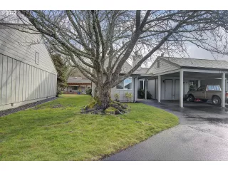 Photo #2: 22006807 Listing