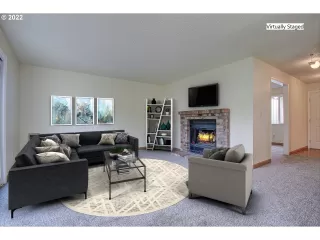 Photo #5: 22006807 Listing