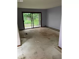 Photo #5: 22007184 Listing 