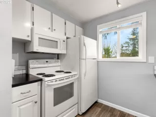 Photo #1: 22008616 Listing