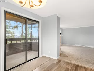 Photo #3: 22008616 Listing