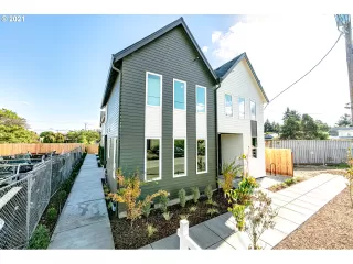 Photo #2: 22009847 Listing