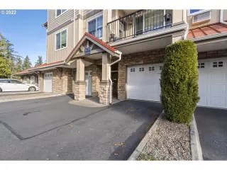 Photo #1: 22010869 Listing