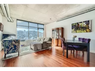 Photo #2: 22011365 Listing