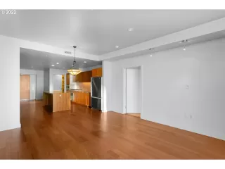 Photo #3: 22011974 Listing