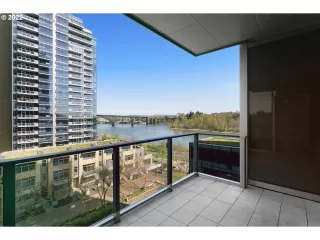 Photo #4: 22011974 Listing