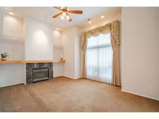 Photo #4: 22012350 Listing