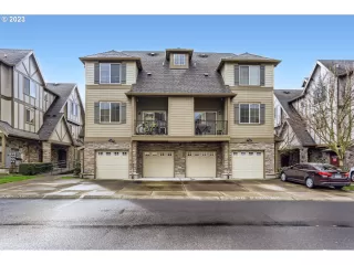 Photo #1: 22013046 Listing