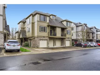 Photo #2: 22013046 Listing