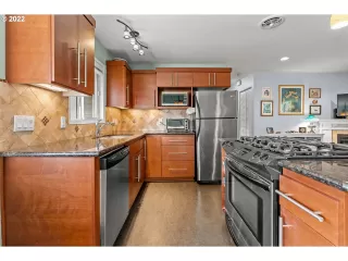 Photo #1: 22013677 Listing