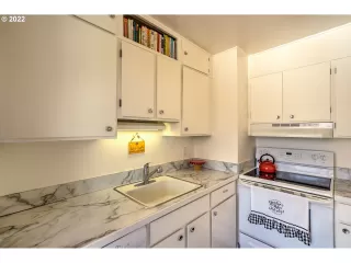 Photo #1: 22015959 Listing