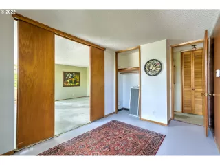 Photo #4: 22015959 Listing