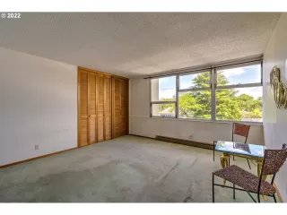 Photo #5: 22015959 Listing