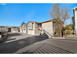 Photo #1: 22016430 Listing 