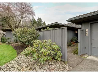 Photo #2: 22017733 Listing