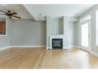 Photo #2: 22017801 Listing