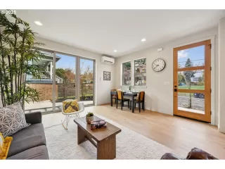 Photo #5: 220183320 Listing