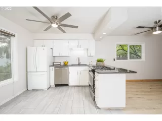 Photo #4: 22018724 Listing 