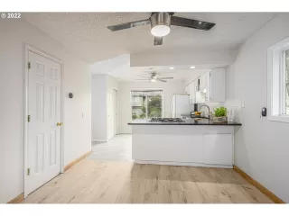Photo #6: 22018724 Listing 