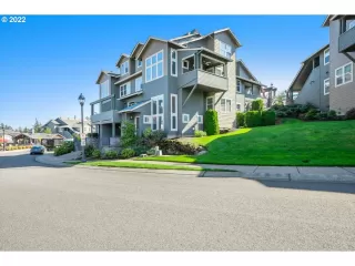 Photo #2: 22019203 Listing