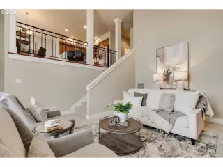 Photo #5: 22019203 Listing