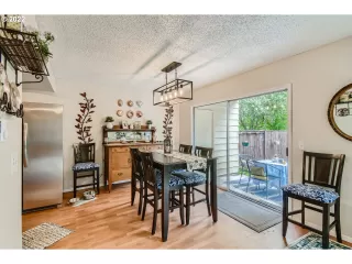 Photo #5: 22019741 Listing