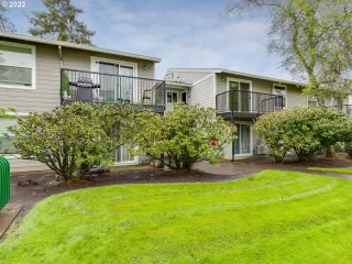 Photo #2: 22020367 Listing