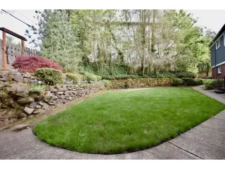 Photo #5: 22020779 Listing