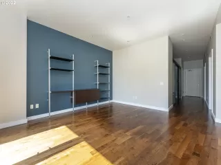 Photo #3: 22021098 Listing 