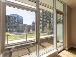 Photo #6: 22021098 Listing 