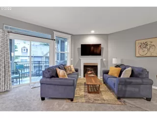 Photo #3: 22022607 Listing 