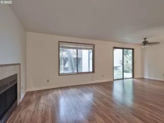 Photo #3: 22023002 Listing