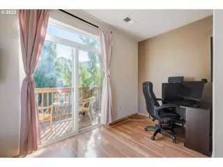 Photo #5: 22023046 Listing