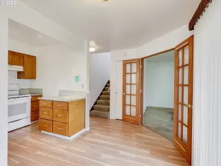 Photo #5: 22023267 Listing