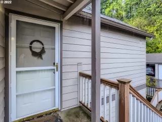 Photo #2: 22023340 Listing