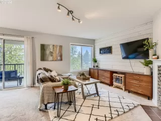 Photo #3: 22023340 Listing