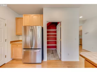 Photo #6: 22023792 Listing