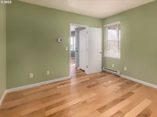 Photo #5: 22024601 Listing