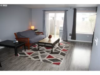 Photo #4: 22025837 Listing