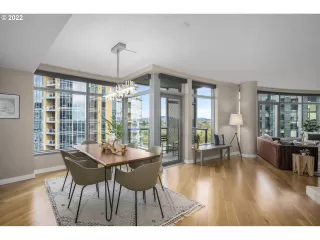 Photo #2: 22025869 Listing