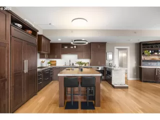 Photo #3: 22025869 Listing