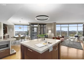 Photo #6: 22025869 Listing