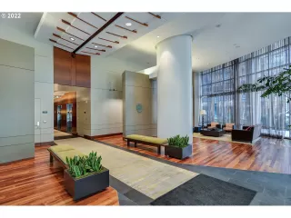 Photo #2: 22026039 Listing 