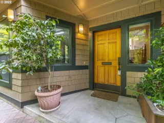 Photo #4: 22026126 Listing