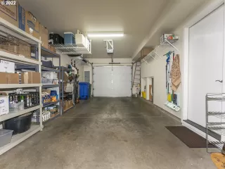 Photo #6: 22026126 Listing